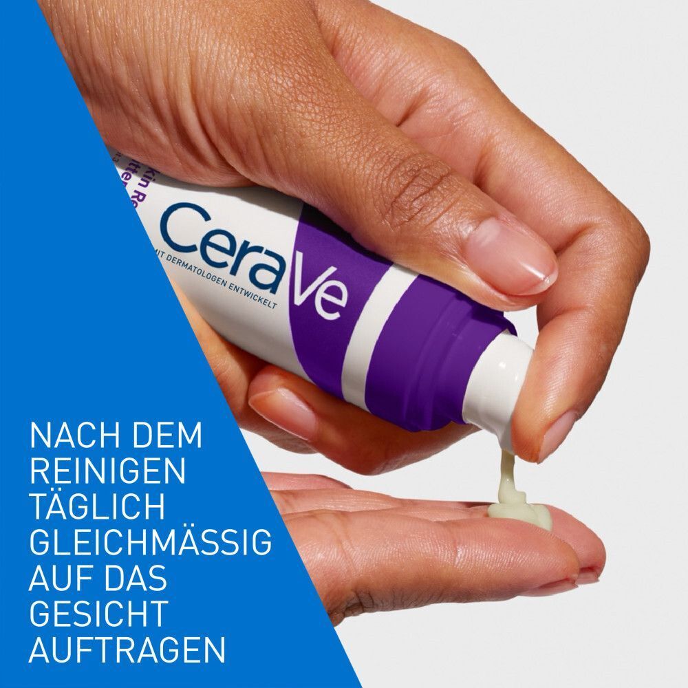 Hand drückt Serum aus der Flasche. Text: Nach dem Reinigen täglich gleichmäßig auf das Gesicht auftragen. Anwendung.