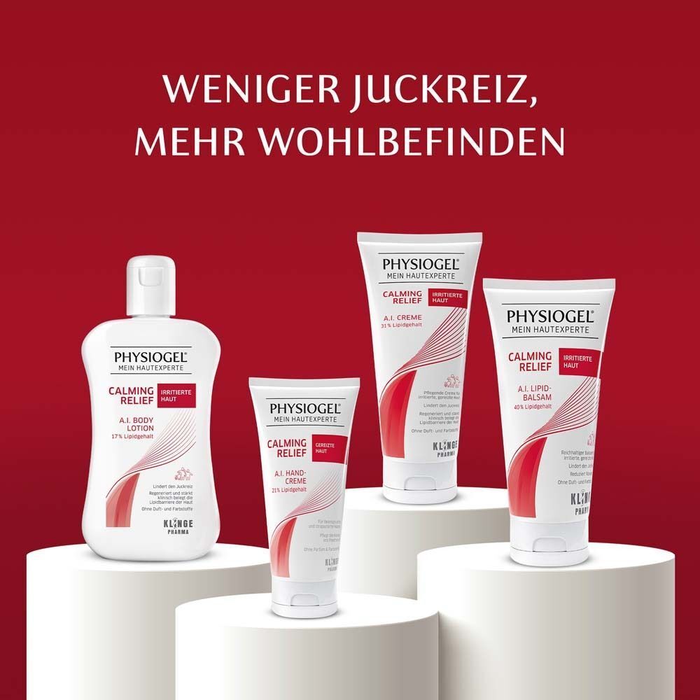 Verschiedene PHYSIOGEL Produkte auf Podesten. Produkte: A.I. Body Lotion, A.I. Creme, A.I. Handcreme, A.I. Lipid Balsam. Text: Weniger Juckreiz, mehr Wohlbefinden.