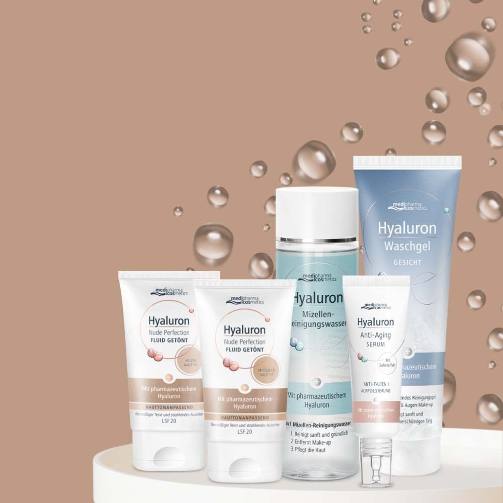 Verschiedene Produkte der Marke Hyaluron. Enthalten: HYALURON NUDE Perfect.Fluid getö.mitt.HT LSF 20, Waschgel, Anti-Aging Serum, Mizellen Reinigungswasser.