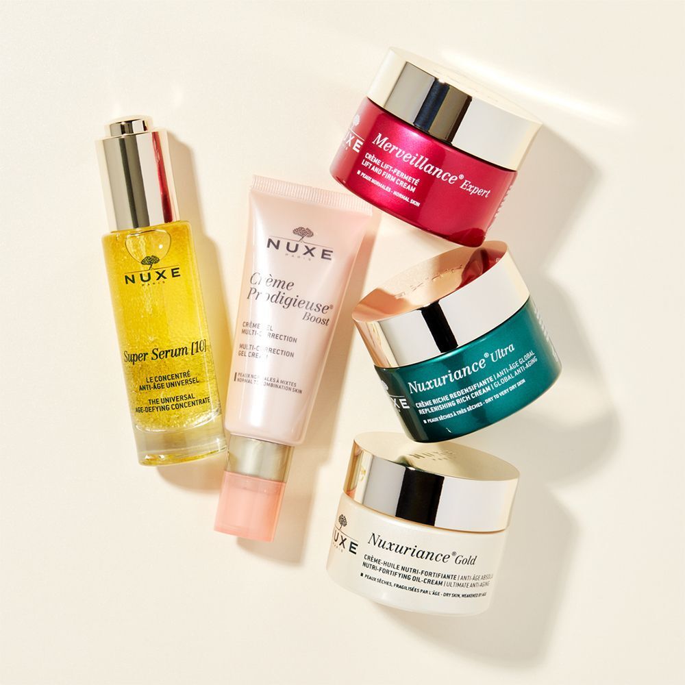 Verschiedene NUXE Produkte: Super Serum [10], Crème Prodigieuse Boost, Merveillance Expert, Nuxuriance Ultra, Nuxuriance Gold.