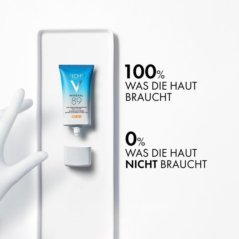 Produkt-Tube VICHY MINERAL 89 auf einer weißen Oberfläche. Text: 100% was die Haut braucht, 0% was die Haut nicht braucht.