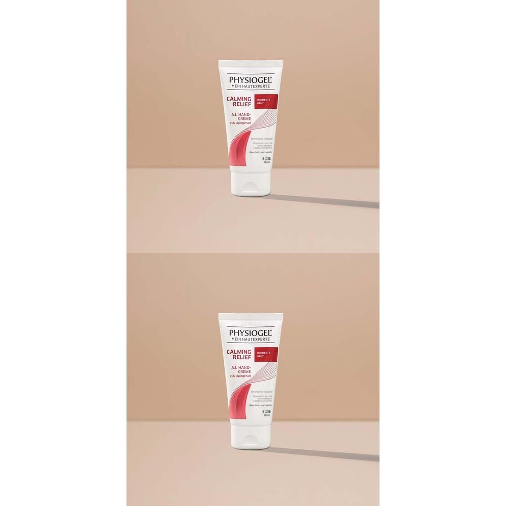 Zwei Tuben PHYSIOGEL Calming Relief A.I. Handcreme. Weiß, mit roter und grauer Beschriftung. Auf hellem Hintergrund.