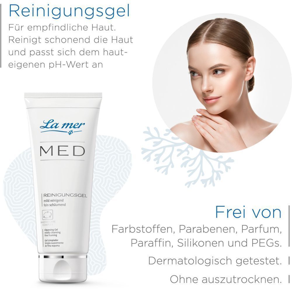La mer MED Reinigungsgel neben einer Frau. Frei von Farbstoffen, Parabenen, Parfum, Paraffin, Silikonen und PEGs.