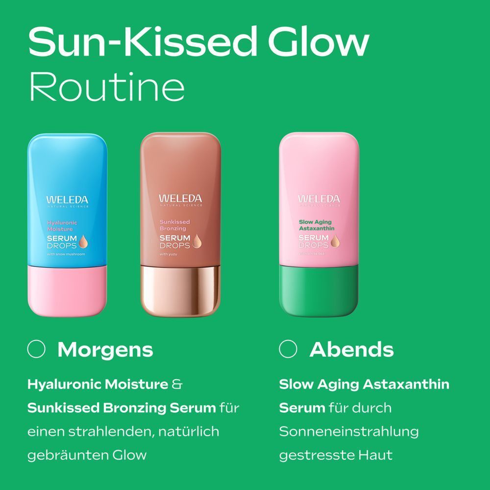Drei Serum-Flakons. Text: Morgens, Abends. Hyaluronic Moisture & Sunkissed Bronzing Serum. Slow Aging Astaxanthin Serum.