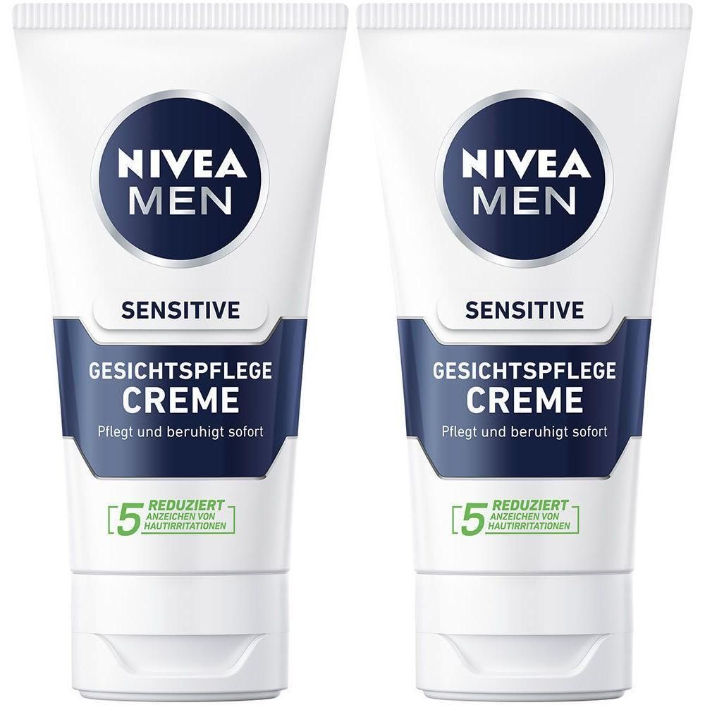 Zwei Tuben NIVEA MEN Sensitive Gesichtspflege Creme. Weiß, mit blauem Streifen und Logo. Text: Sensitive, Creme, reduziert Hautirritationen.
