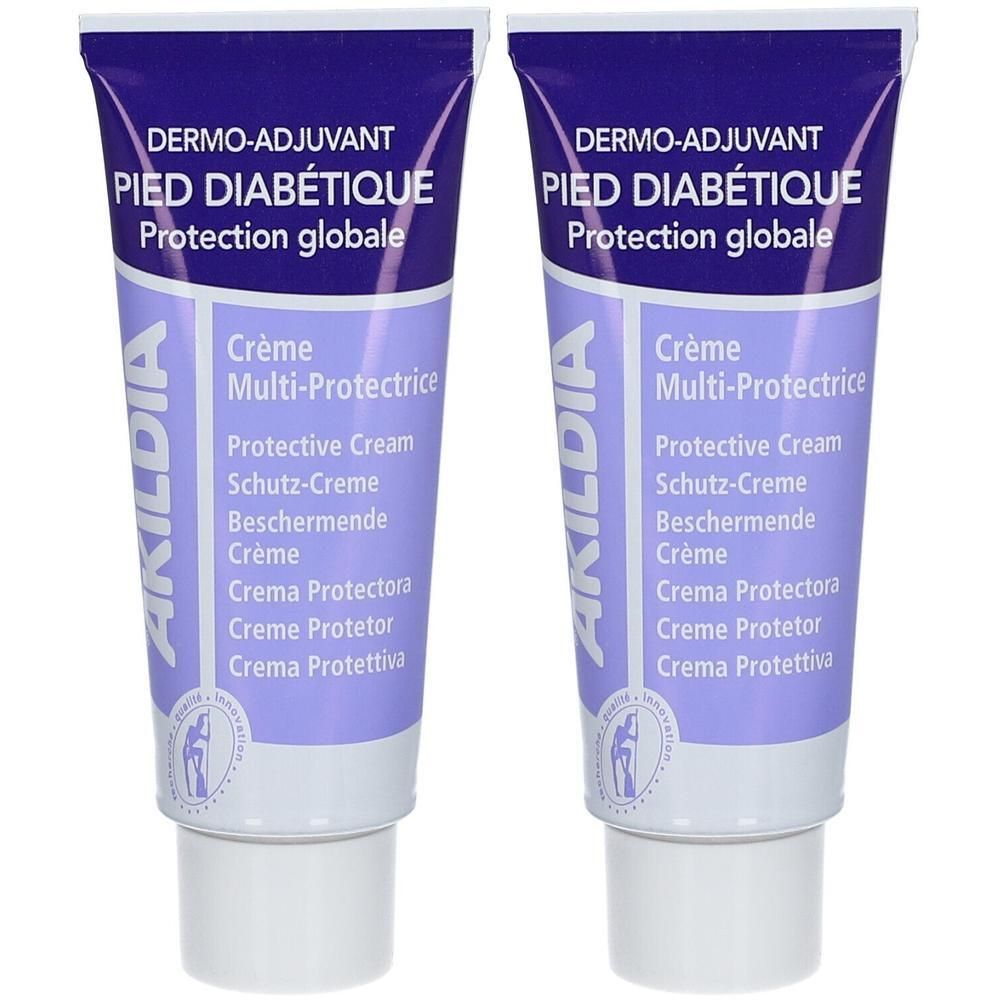 Zwei Tuben Creme. Aufschrift: AKILDIA, PIED DIABÉTIQUE, Protective Cream. Weißer Verschluss, lila und weißes Design.