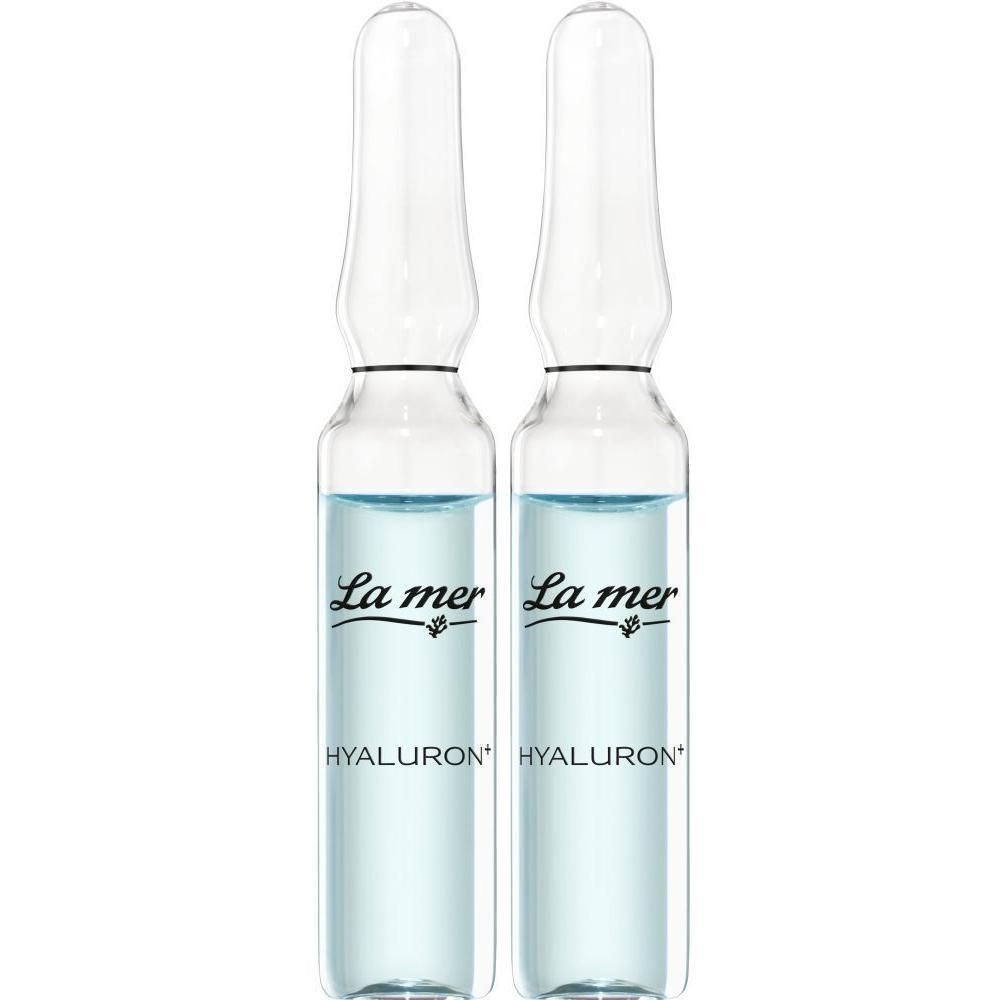 Zwei Glasampullen mit blauer Flüssigkeit. Auf jeder Ampulle steht "La mer HYALURON".