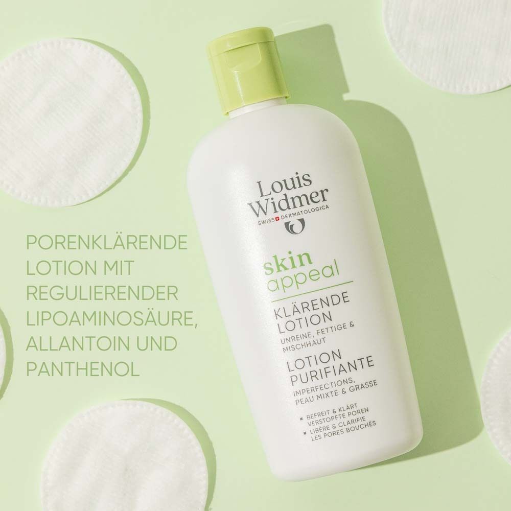Weiße Flasche mit grünem Deckel, Skin Appeal, klärende Lotion. Umgeben von Wattepads. Marke: Louis Widmer.