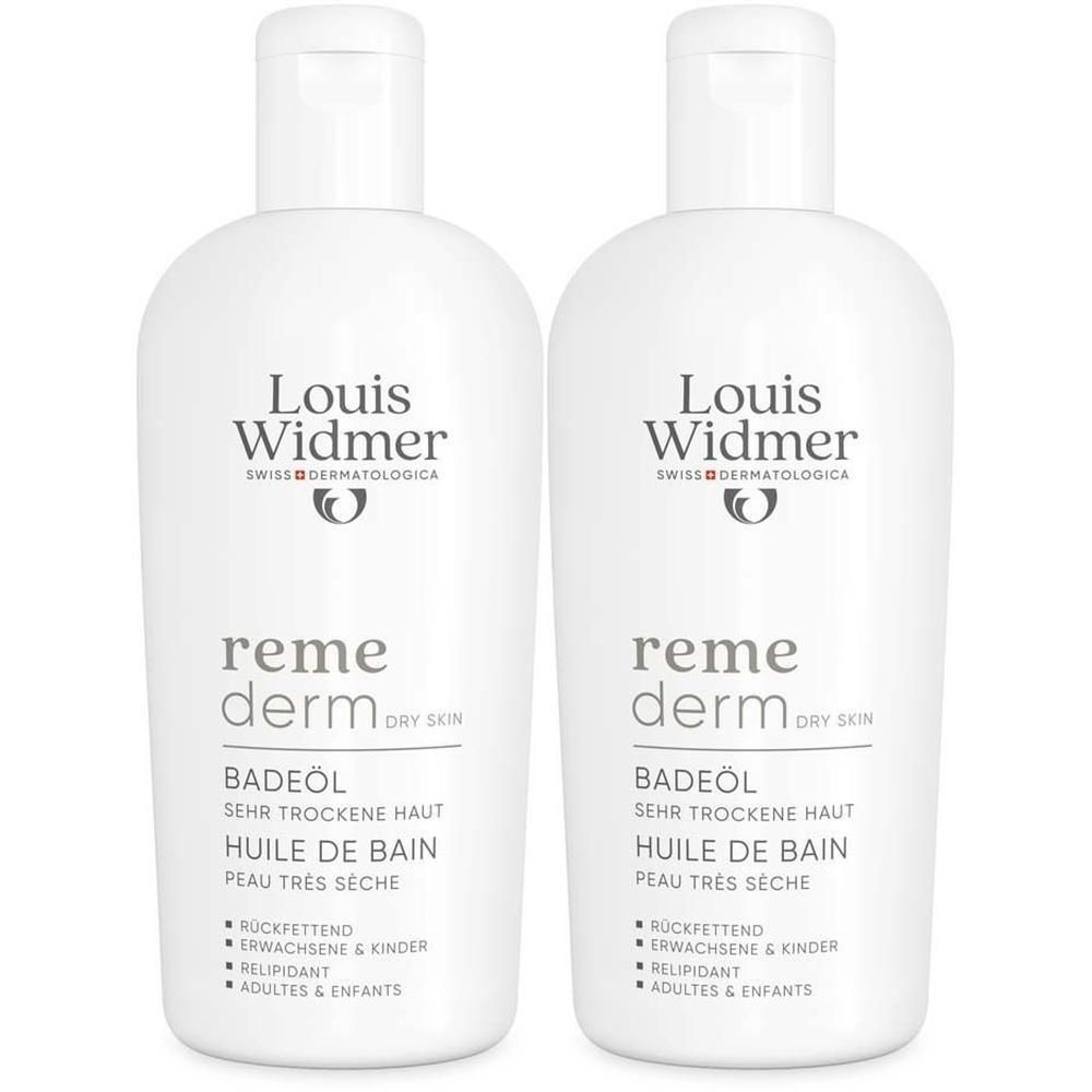 Zwei weiße Flaschen Louis Widmer remederm Badeöl. Aufschrift: Badeöl, sehr trockene Haut, huile de bain, peau très sèche.