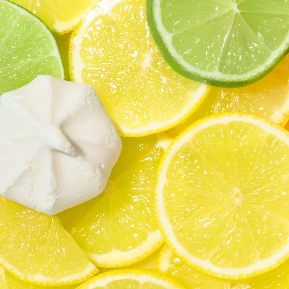 Zitronen und Limetten. Ein Meringue.