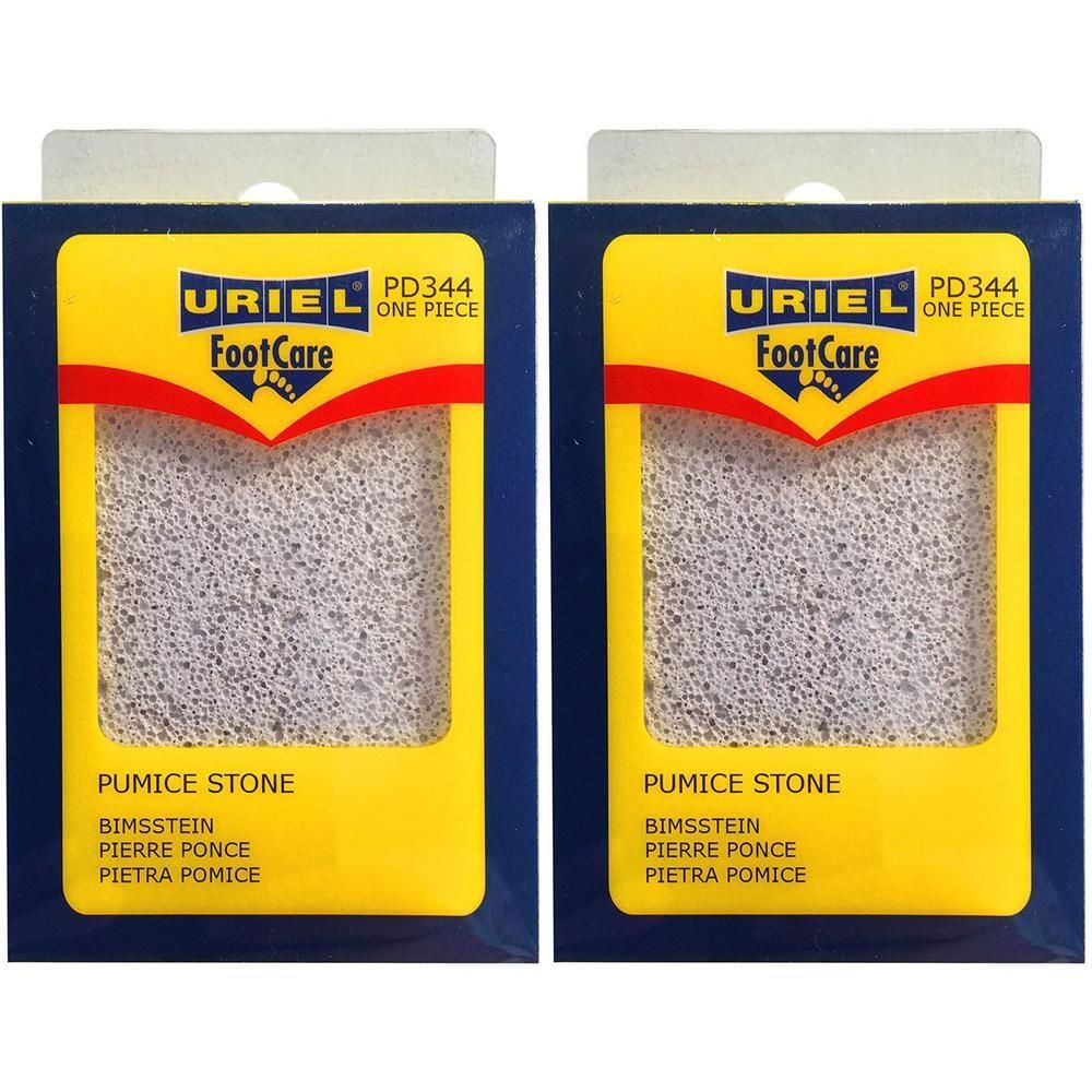 Zwei Bimssteine in gelber Verpackung. Aufdruck: URIEL FootCare, Bimsstein, PD344. Graue, poröse Steine.