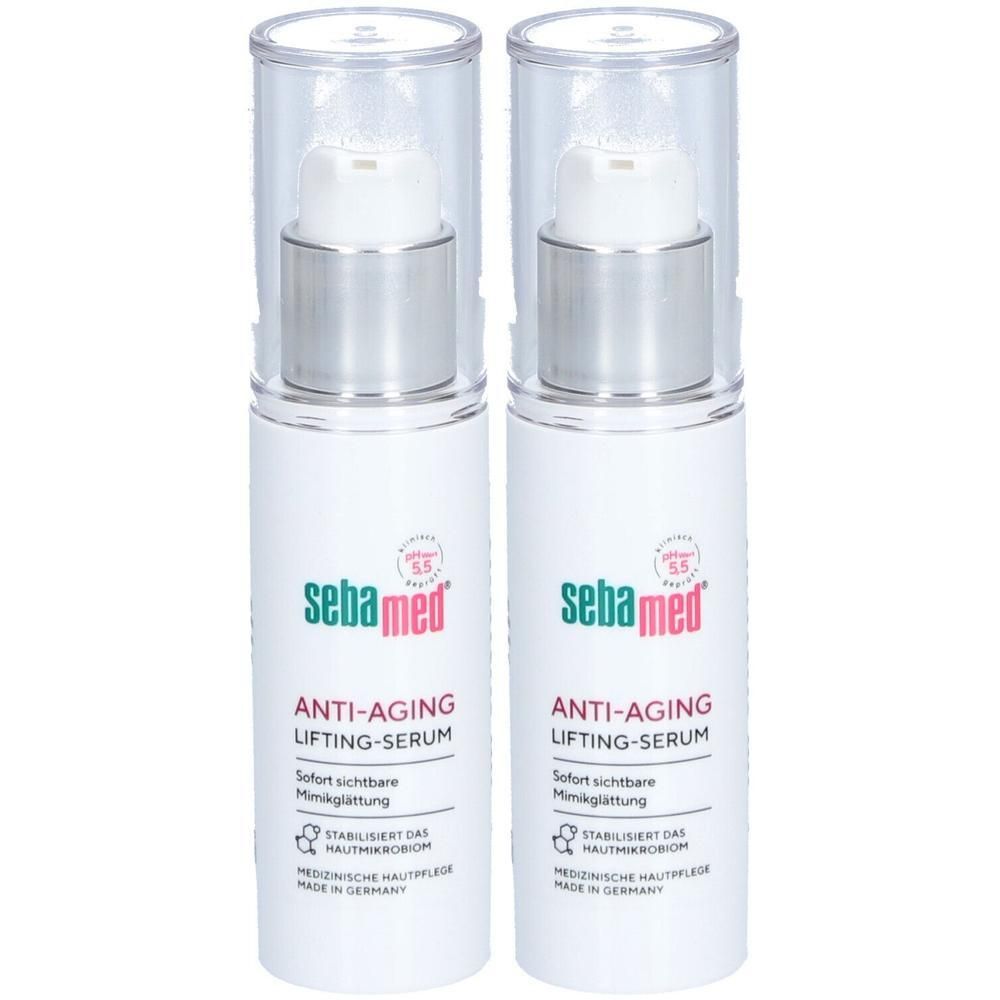 Zwei Flaschen mit weißem Etikett, silbernem Pumpkopf und durchsichtiger Kappe. Aufschrift: Sebamed Anti-Aging Lifting-Serum.
