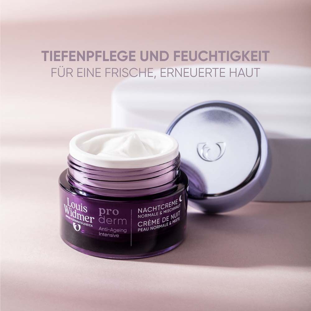 Geöffnete Creme-Dose. Creme sichtbar. Aufschrift: Louis Widmer proderm Nachtcreme.