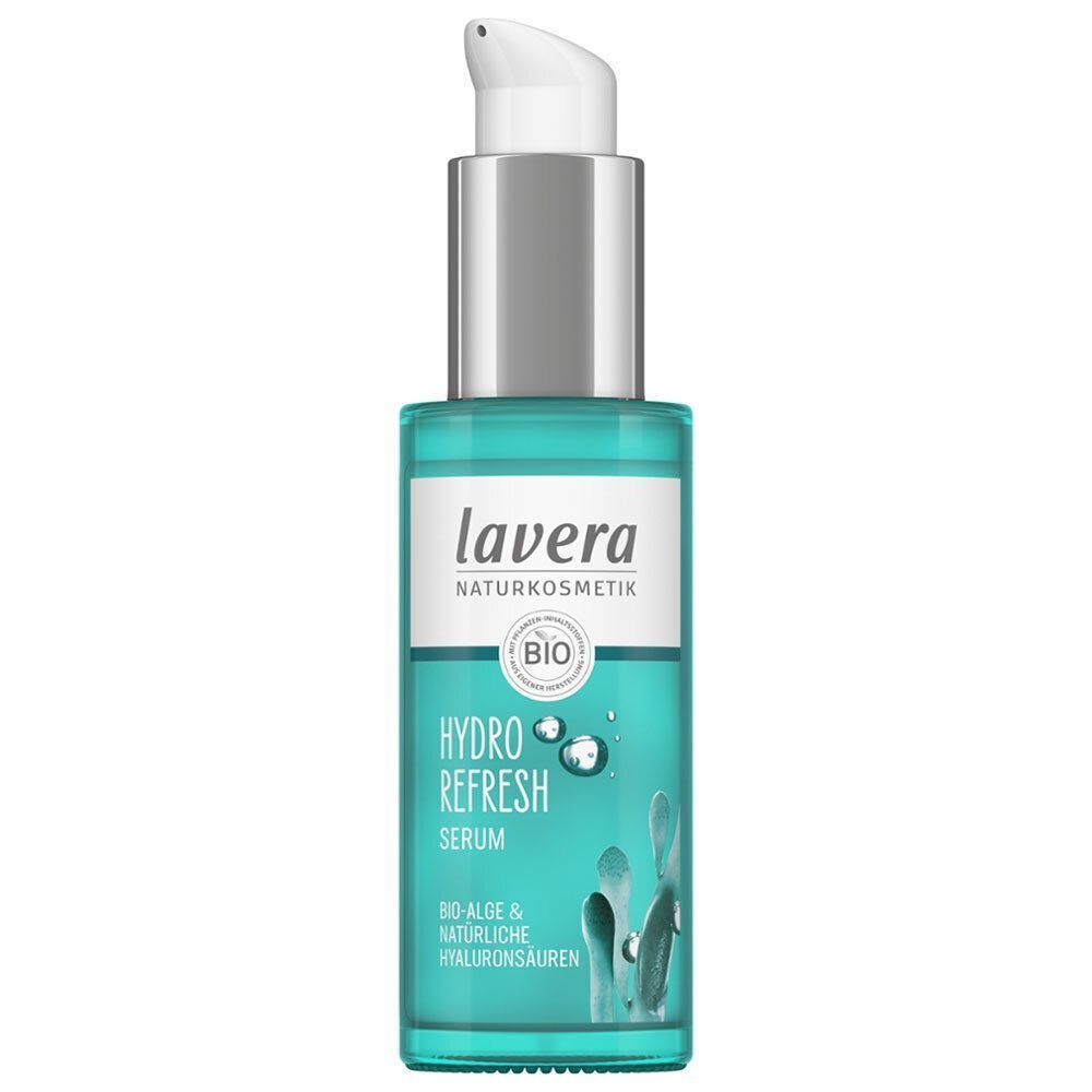 Hydro Refresh Serum Flasche. Türkisgrüne Flasche mit silberner Pumpe. Bio-Siegel und Vegan-Logo. Marke: lavera.