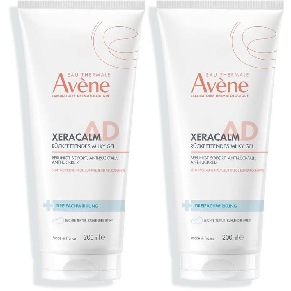 Zwei Tuben XeraCalm A.D Milky Gel. Weiß, mit blauer und roter Schrift. Marke: Eau Thermale Avène.