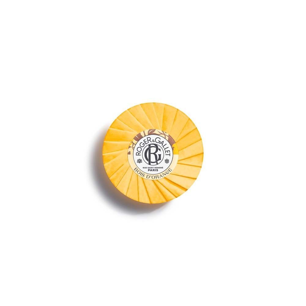 Runde Seife, orangefarben gefaltet. ROGER&GALLET-Logo und Schriftzug Bois d'Orange auf der Seife.