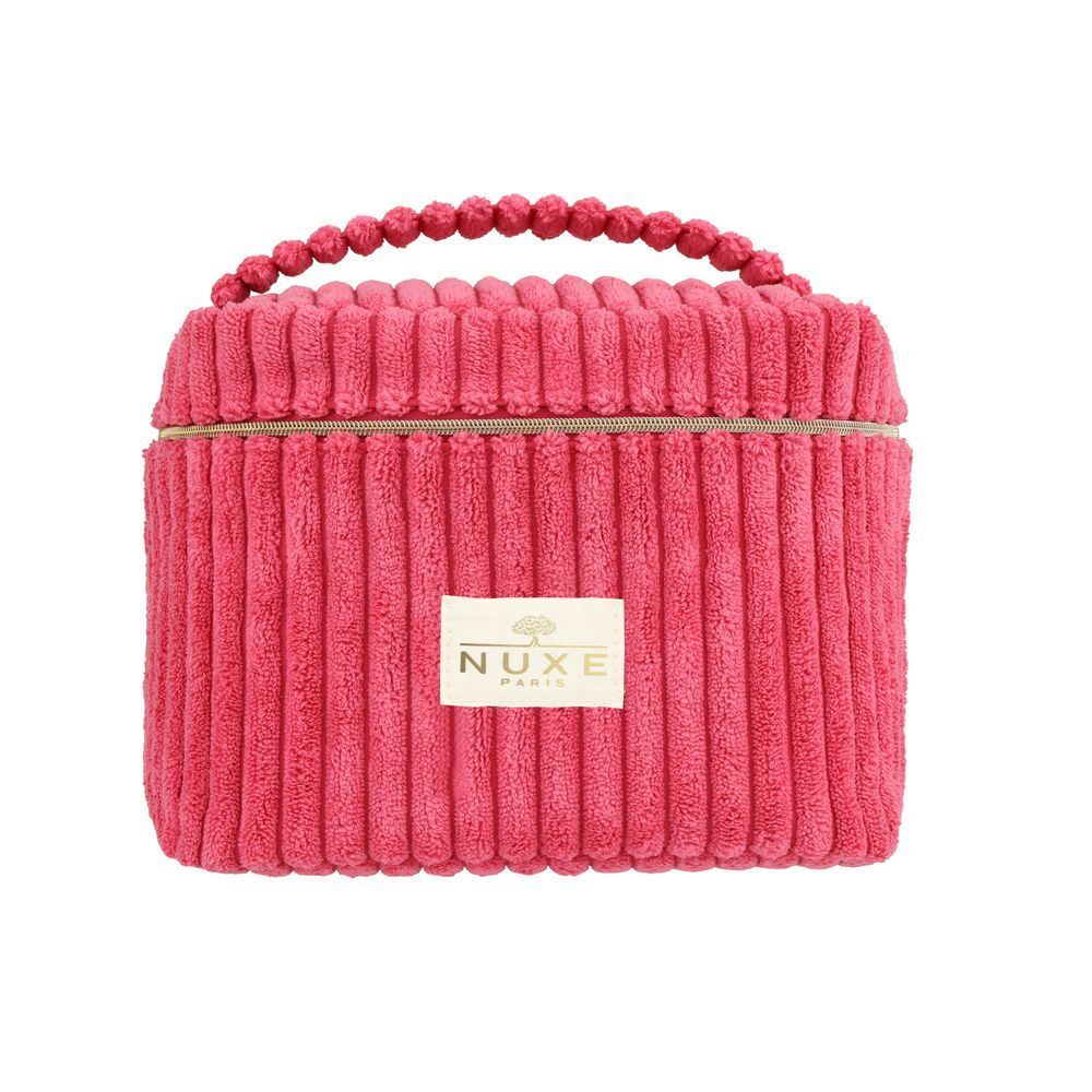 Rosa Kosmetiktasche mit geriffelter Oberfläche und Reißverschluss. Oben ein Griff. Auf der Vorderseite ein Etikett mit Text: NUXE Paris.