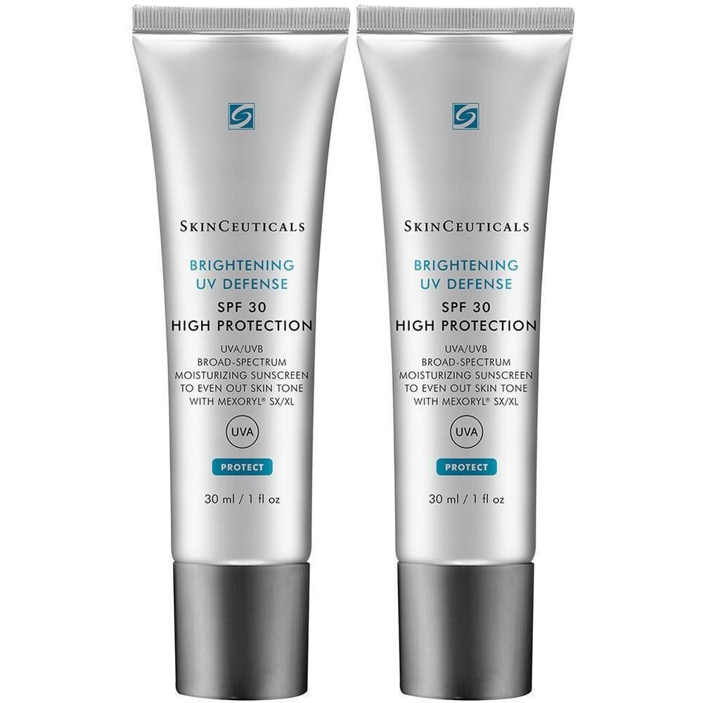 Zwei Tuben Skinceuticals Brightening UV Defense LSF 30. Weiße Tuben mit grauen Kappen. Text: SPF 30, UVA/UVB, Protect.