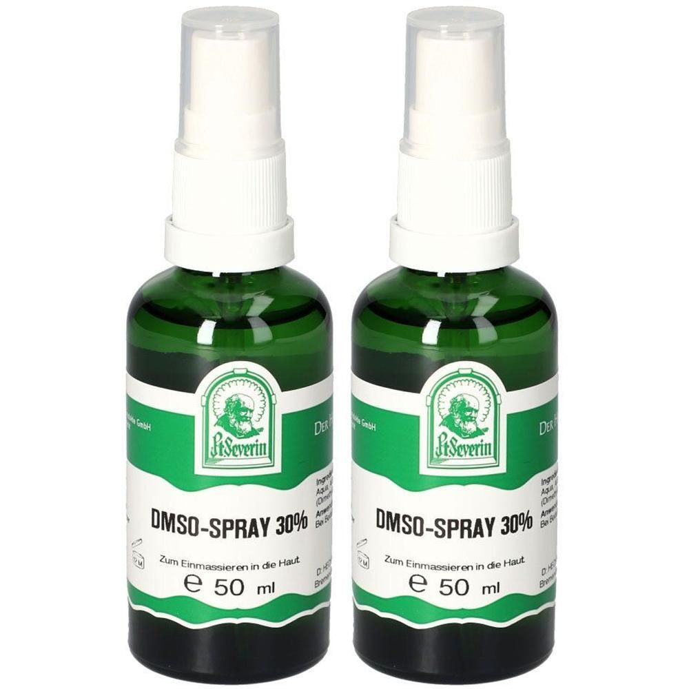 Zwei grüne Sprühflaschen mit weißem Sprühkopf. Beschriftung: DMSO-Spray 30%, Logo, Text. Etikett mit grünen und weißen Elementen.