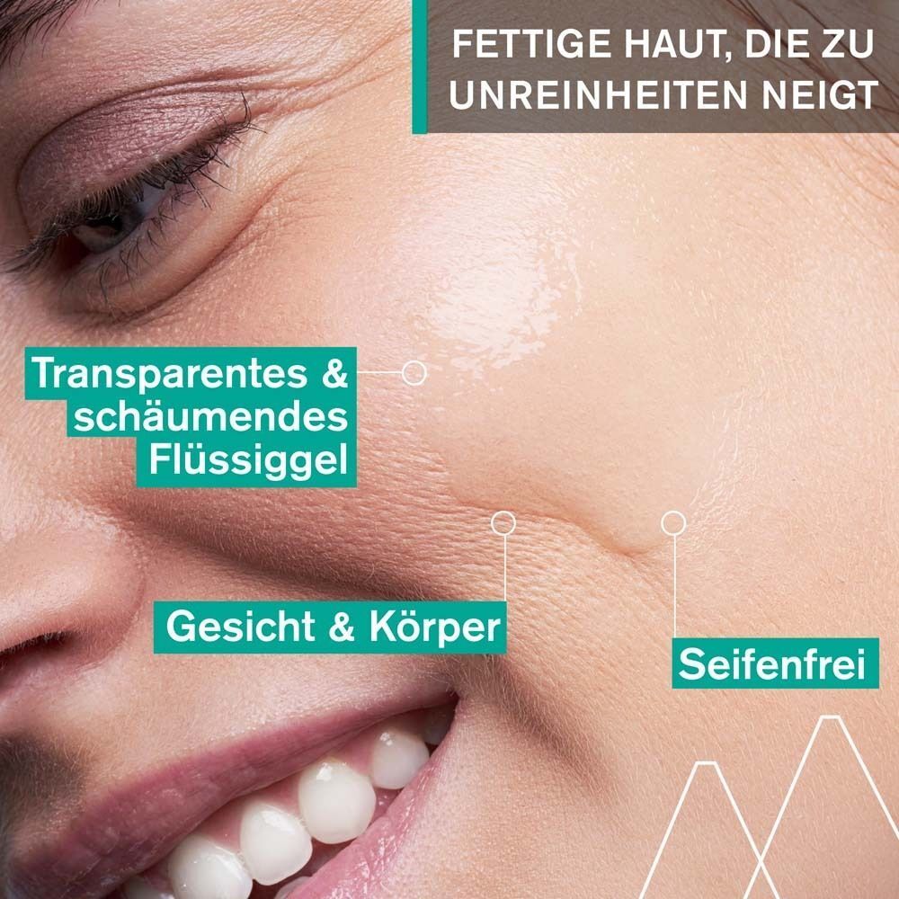Nahaufnahme eines Gesichts. Text: Fettige Haut, die zu Unreinheiten neigt. Transparentes & schäumendes Flüssiggel. Gesicht & Körper. Seifenfrei.