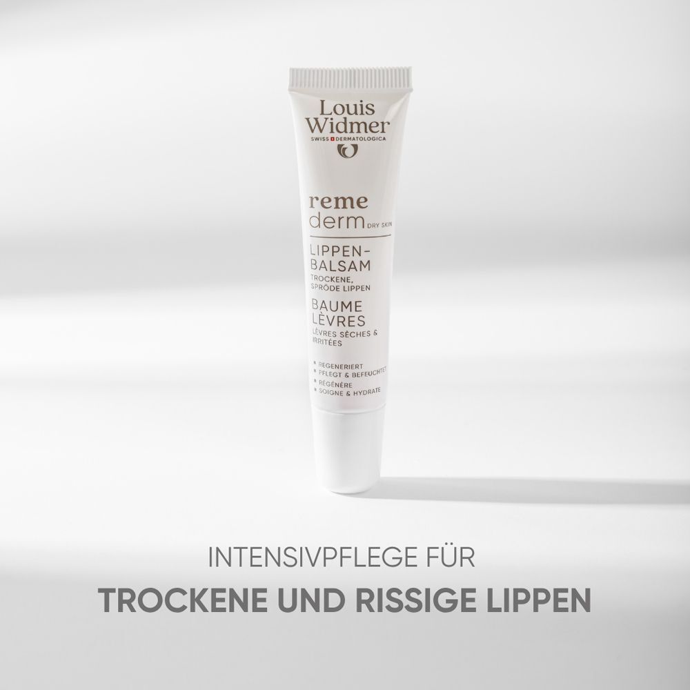 Tube Lippenbalsam. Marke: Louis Widmer, Produkt: Remederm Dry Skin Lippenbalsam. Weiße Tube mit Schriftzug.