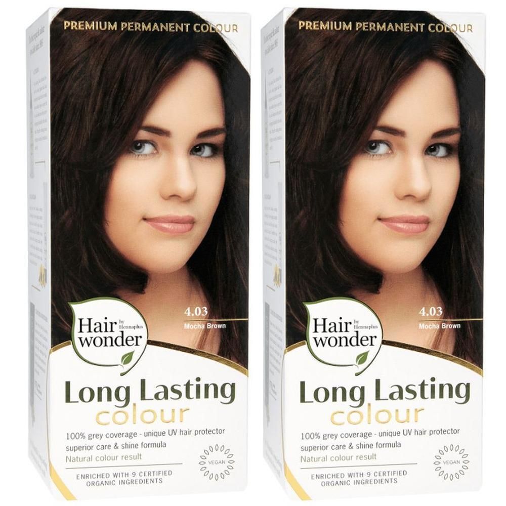 Zwei Packungen Haarfarbe. Aufschrift: Hair wonder, Long Lasting colour, 4.03 Mocha Brown. Enthält 9 zertifizierte Bio-Inhaltsstoffe.