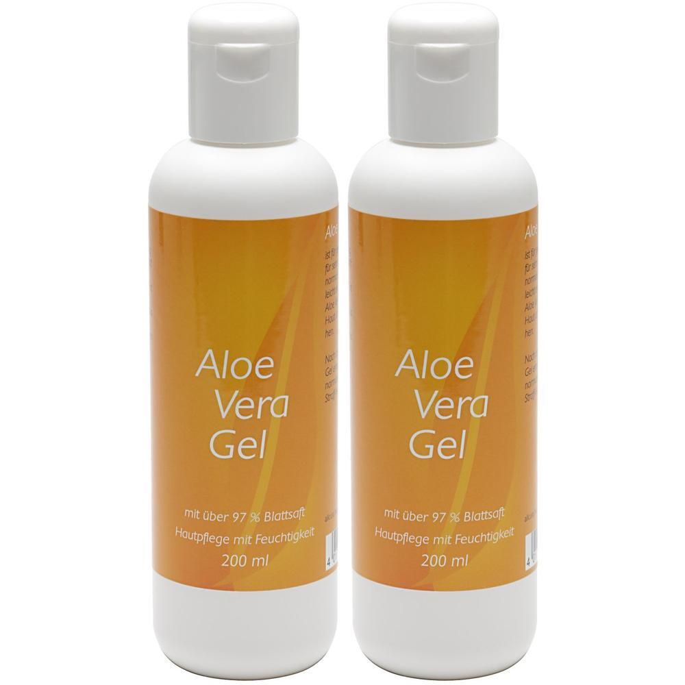 Zwei weiße Flaschen Aloe Vera Gel, gelbes Etikett, weißer Deckel. Text: Aloe Vera Gel, 200 ml.