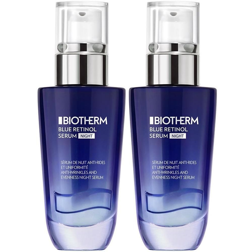 Zwei blaue Serumflaschen mit silbernen Pumpaufsätzen. Aufschrift: BIOTHERM BLUE RETINOL SERUM NIGHT.