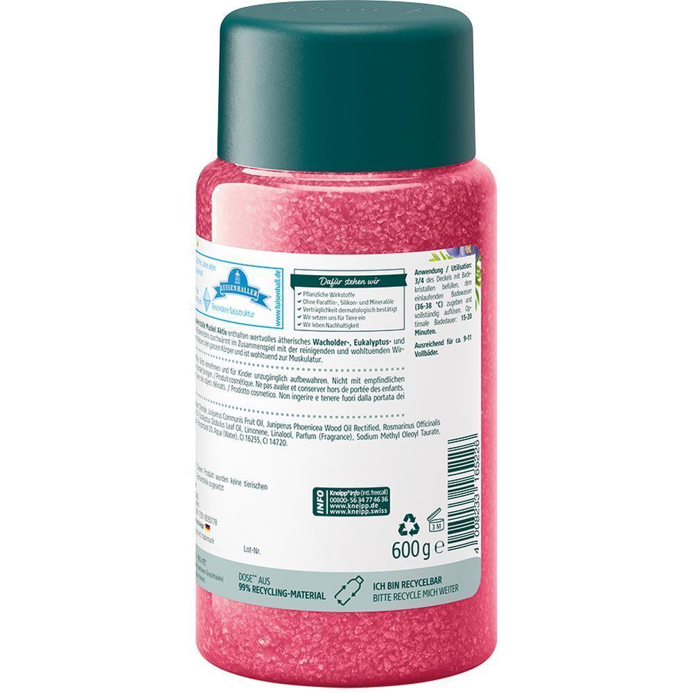 Rückseite einer Flasche KNEIPP Badekristalle Muskel Aktiv. Enthält Informationen, Inhaltsstoffe und Gewicht.