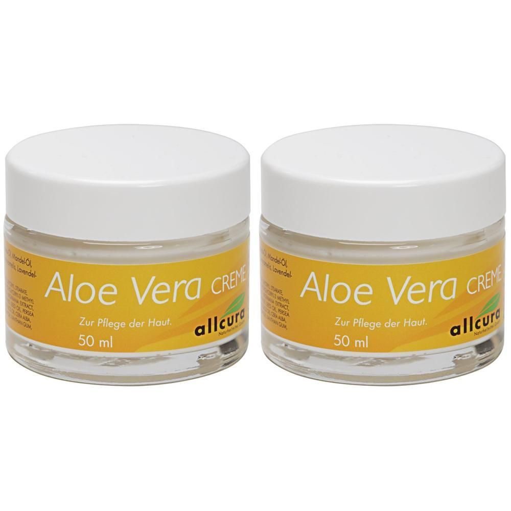 Zwei Cremetiegel mit weißem Deckel. Aufschrift: Aloe Vera Creme, 50 ml. Gelbes Etikett mit Logo.