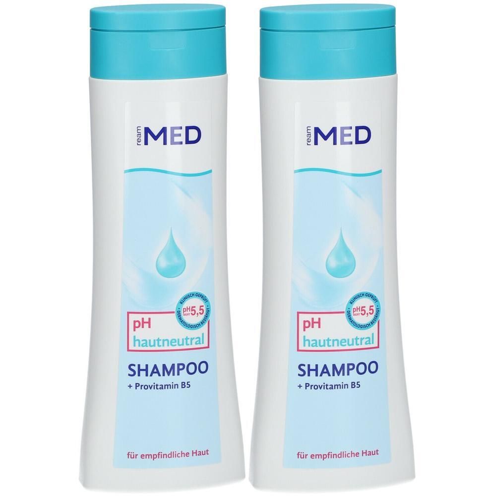 Zwei weiße Flaschen Shampoo mit blauem Deckel. Aufschrift: ream MED, pH 5,5 hautneutral, Shampoo + Provitamin B5, für empfindliche Haut.