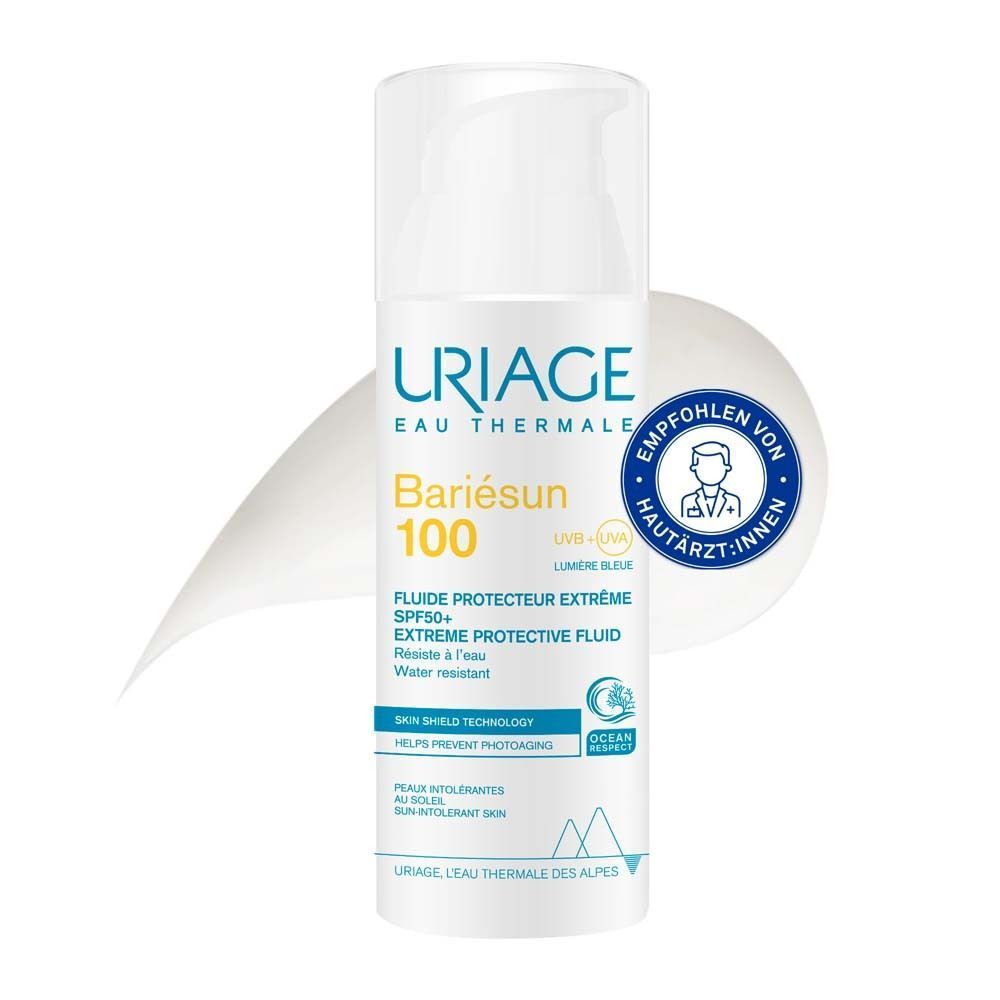 Weiße Flasche URIAGE EAU THERMALE Bariésun 100. Blaues Etikett, weißer Deckel. Empfohlen von Hautärzten. Produkt wird aufgetragen.