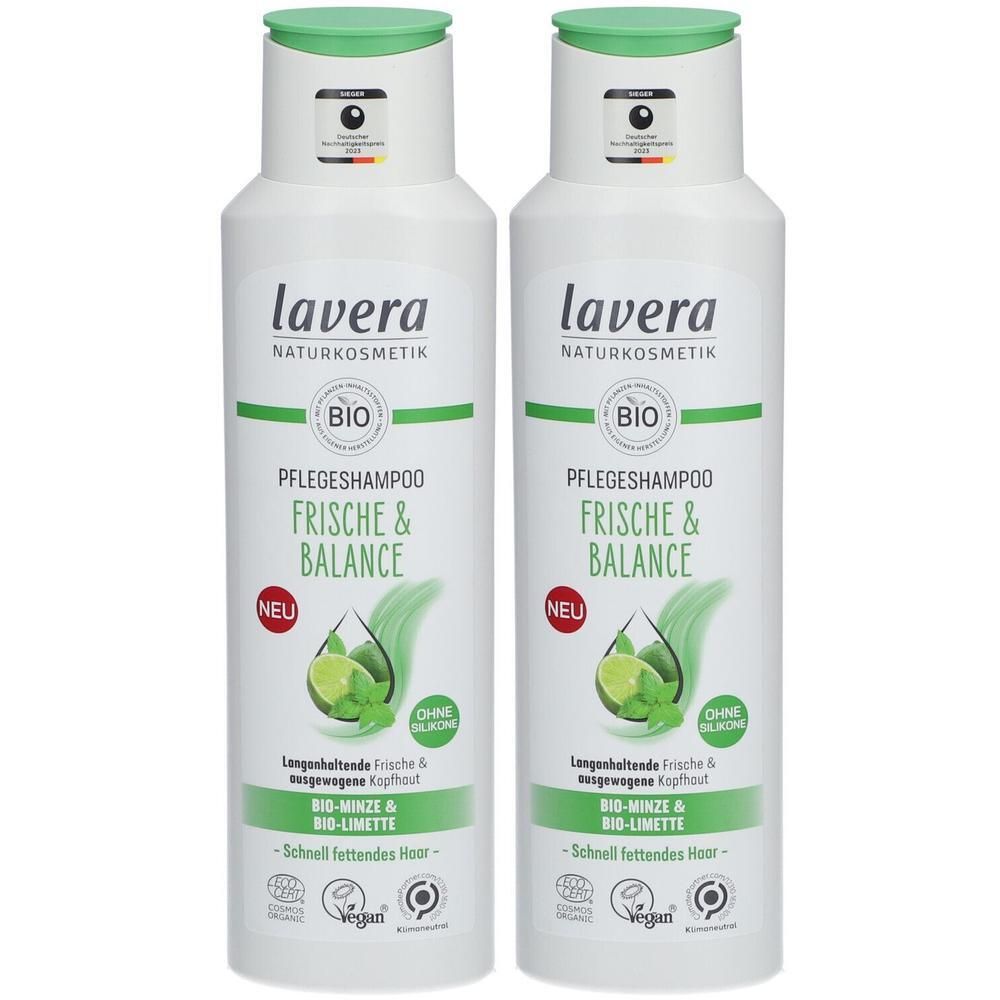 Zwei weiße Flaschen mit grünem Deckel. Aufschrift: lavera NATURKOSMETIK, BIO, Pflegeshampoo Frische & Balance. Mit Minze und Limette.
