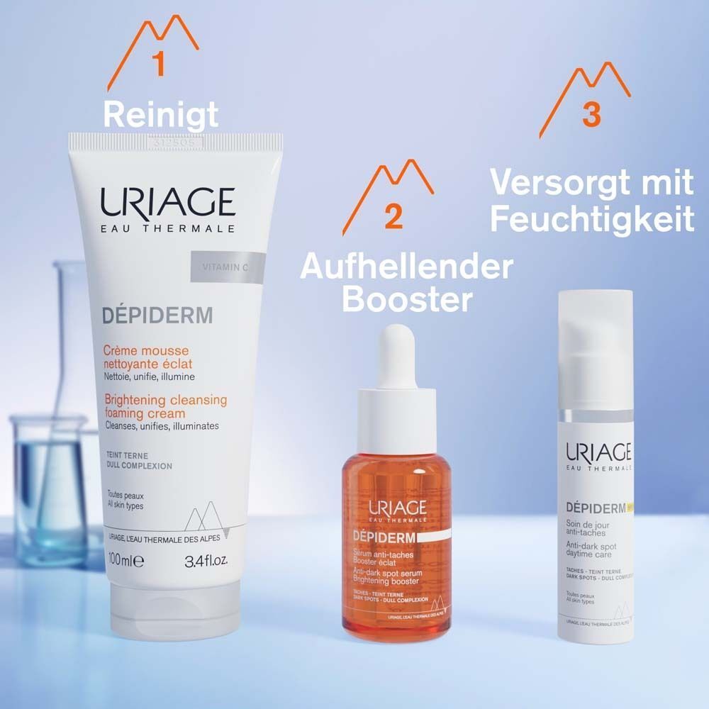 Drei Produkte: Reinigungsschaum, Aufhellender Booster, Tagespflege. Text: URIAGE DÉPIDERM.