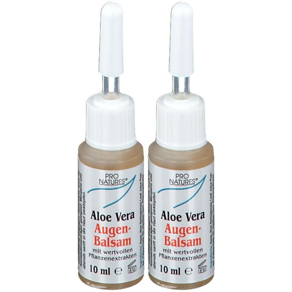 Zwei kleine Fläschchen Aloe Vera Augenbalsam. Weiße Kappen mit Applikator. Aufschrift: Pro Natures, Aloe Vera Augen-Balsam, 10 ml.