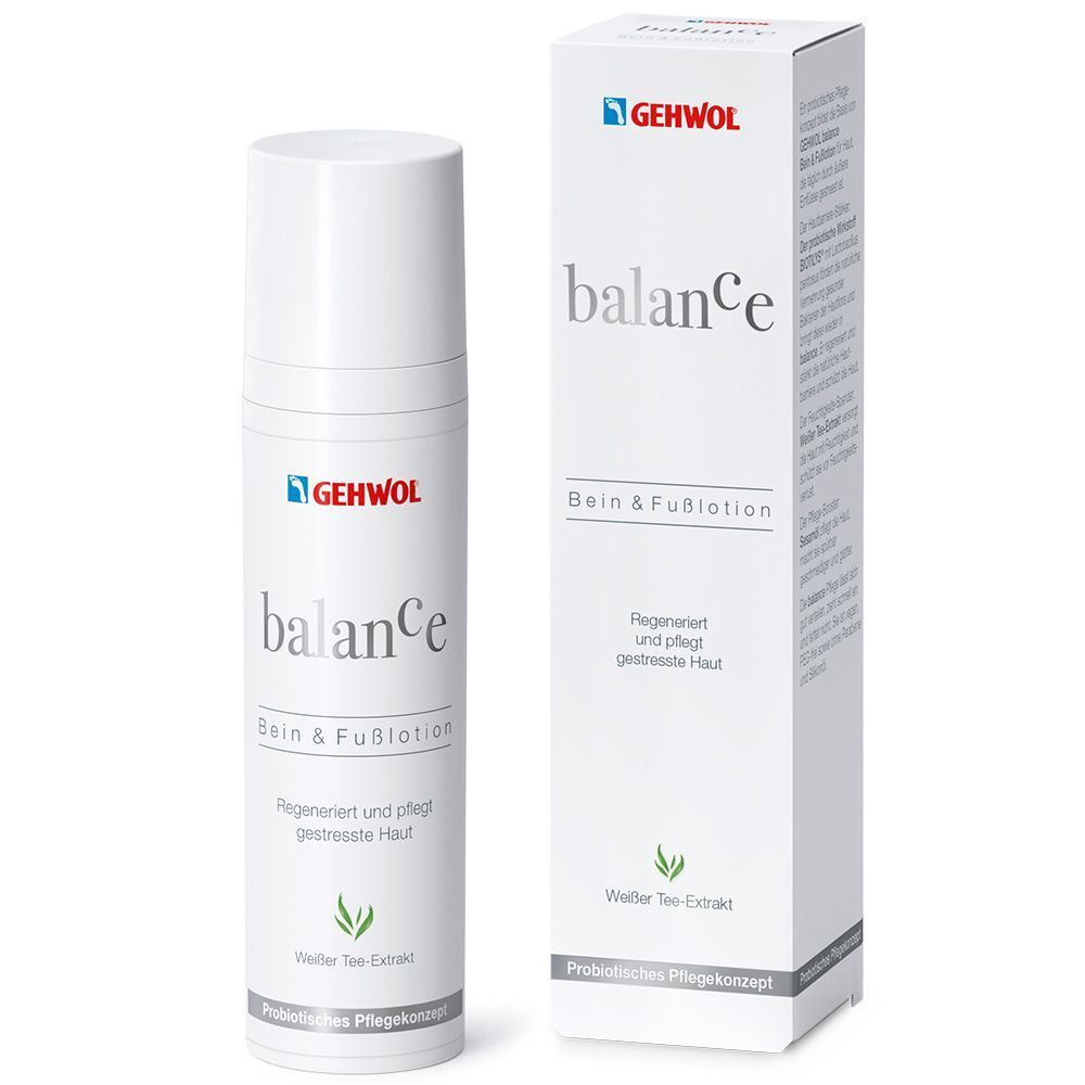 Weiße Flasche und Karton mit "balance Bein & Fuß Lotion"-Aufdruck. Logo: GEHWOL. Text: Regeneriert und pflegt gestresste Haut. Weißer Tee-Extrakt.