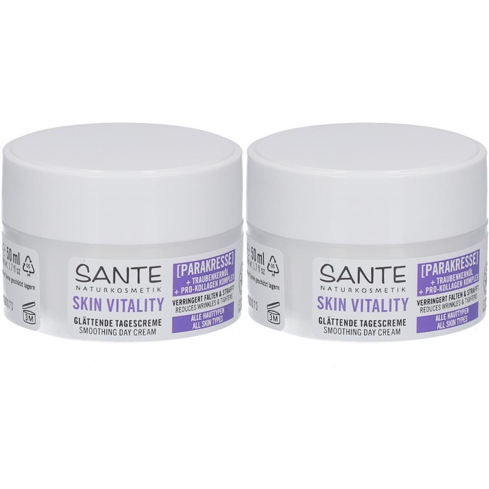 Zwei weiße Tiegel mit Deckel. Aufdruck: SANTE Naturkosmetik, SKIN VITALITY, Glättende Tagescreme. 50ml.