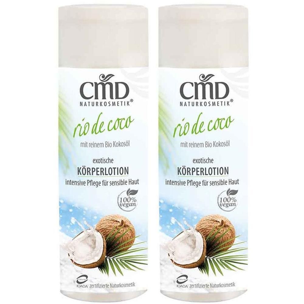 Zwei Flaschen Körperlotion mit Kokosöl. Aufschrift: CMD Naturkosmetik rio de coco, exotische Körperlotion, 100% vegan.