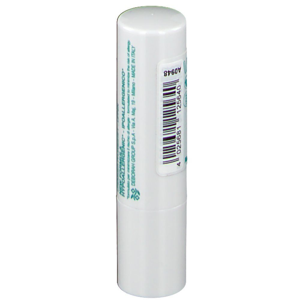 Weißer Lippenpflegestift mit Barcode und Text. Sichtbar: Ipoallergenico, Made in Italy.
