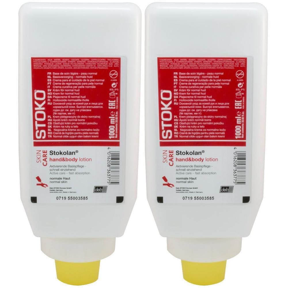 Zwei weiße Flaschen STOKOLAN Hand- und Bodylotion. Rote Etiketten mit Text. Gelbe Ausgießer. 1000 ml.