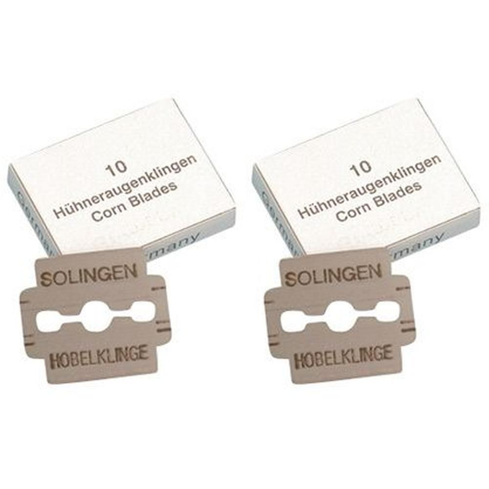 Zwei Packungen mit je 10 Hühneraugenklingen. Klingen mit SOLINGEN und HOBELKLINGE Schriftzug. Weiße Verpackung mit Produktbezeichnung.