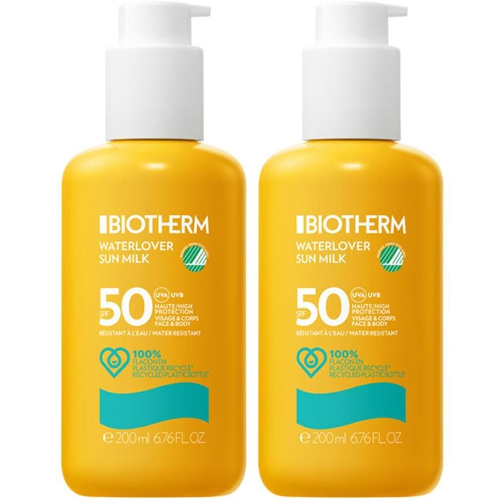 Zwei gelbe Flaschen mit weißem Pumpverschluss. Auf jeder Flasche steht "BIOTHERM WATERLOVER SUN MILK 50".