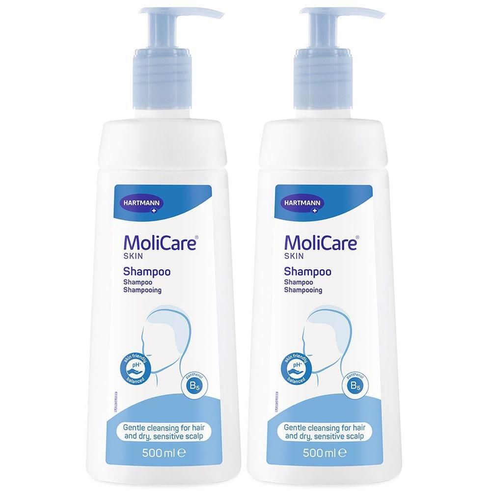 Zwei weiße Flaschen mit blauem Pumpkopf. Aufschrift: MoliCare Skin Shampoo. 500ml. Für Haar und trockene, empfindliche Kopfhaut.