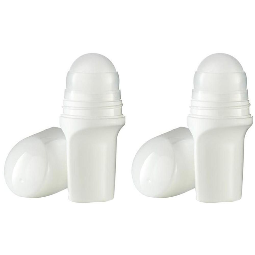 Zwei weiße Deoroller ohne Inhalt mit Kappen. Die Roller haben eine runde Form und eine zylindrische Basis. Die Kappen sind oval.