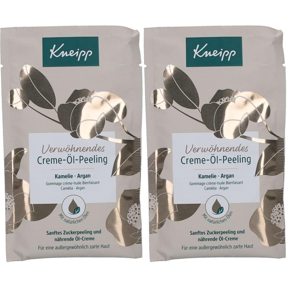 Zwei Beutel mit Kneipp Creme-Öl-Peeling. Aufschrift: Verwöhnendes Creme-Öl-Peeling, Kamelie-Argan. Sanftes Zuckerpeeling und nährende Öl-Creme.