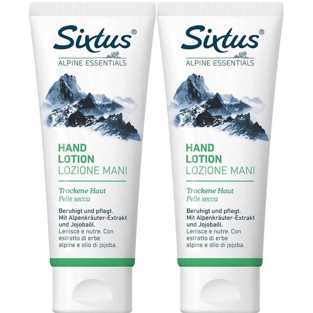 Zwei weiße Tuben mit Sixtus-Logo und Text. Aufschrift: HAND LOTION, LOZIONE MANI. Text für trockene Haut. Berge als Hintergrund.