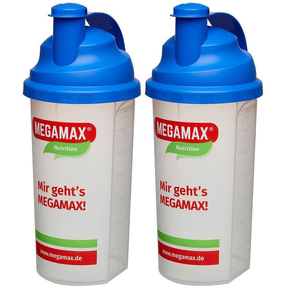 Zwei blaue Mixbecher mit Deckel und Griff. Aufdruck: MEGAMAX, Nutrition, Mir geht's MEGAMAX! und www.megamax.de.
