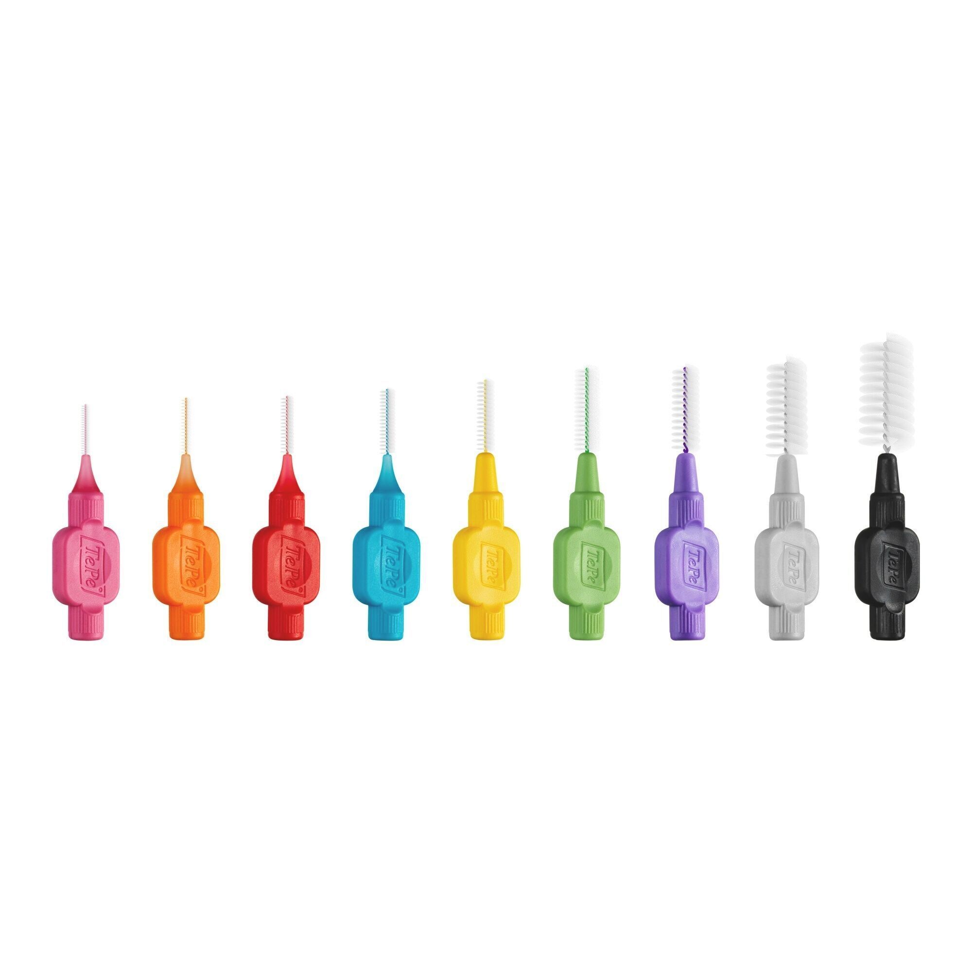 Reihe von Interdentalbürsten in verschiedenen Farben. Marke: TePe. Verschiedene Farben: pink, orange, rot, blau, gelb, grün, lila, grau, schwarz.