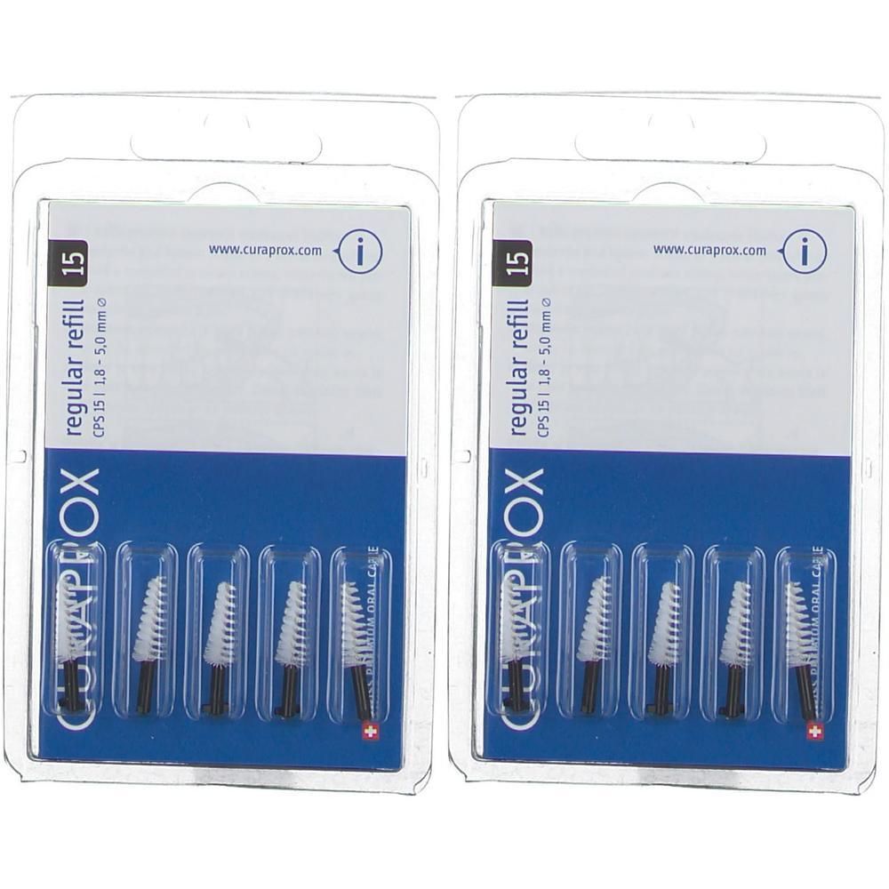 Zwei Blisterpackungen mit Interdentalbürsten. Jede Packung enthält Bürsten mit weißen Borsten und schwarzen Griffen. Aufdruck: Curaprox, regular refill 15.