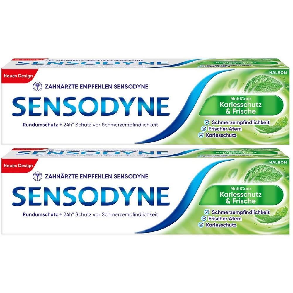 Zwei Tuben Sensodyne MultiCare Kariesschutz & Frische Zahnpasta. Weiß-blaue Verpackung mit grünen Akzenten. Text: Sensodyne, Kariesschutz & Frische.